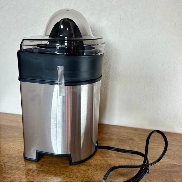 NEW Cuisinart Pulp Control Citrus Juicer CCJ-500 - Picture 4 of 6